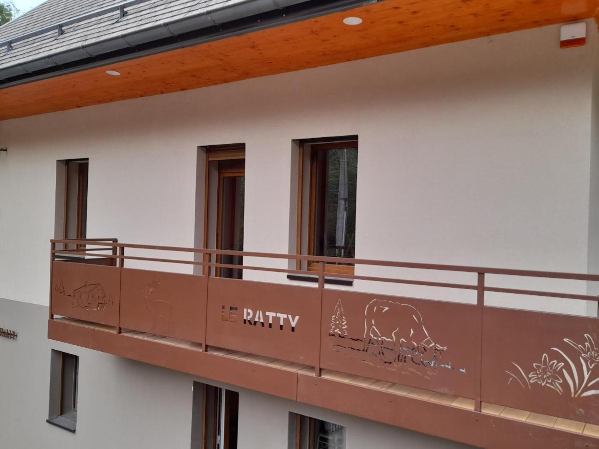 Le Bouquetin Appartement Entremont Buitenkant foto